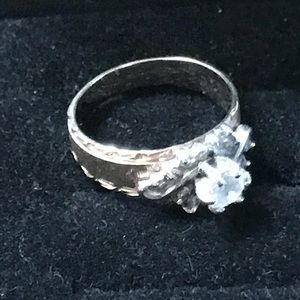 14 k yellow gold ring